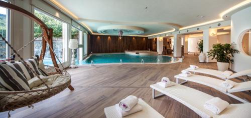 Bagno di Romagna Hotel | Discover Hotel Miramonti: Pets Welcome & Family-Friendly!