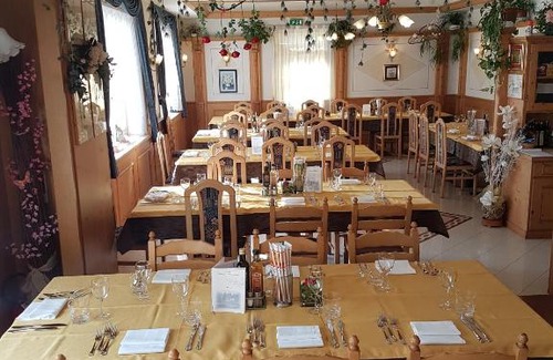 Bedollo Hotel | Discover Hotel Miramonti: Pet-Friendly Beach Retreat
