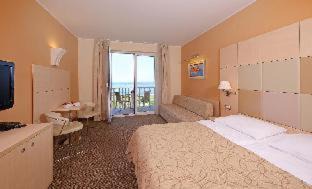Izola Hotel | Oceanfront Bliss at Hotel Mirta - San Simon Resort