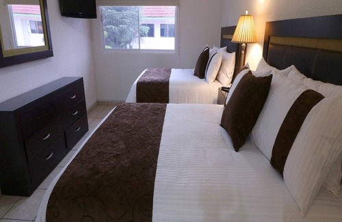 Saltillo Hotel | Comfort and Convenience at Hotel Misión Express Saltillo