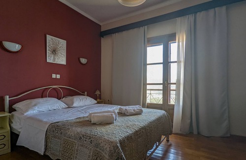 Livadi Hotel | Discover Hotel Mitikas: Family-Friendly & Breakfast Included