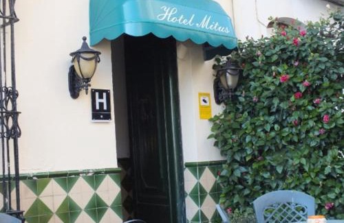 Canet de Mar Hotel | Pet-Friendly Hotel Mitus with Oceanfront Views