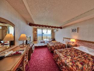Onna Hotel | Enjoy Oceanfront Relaxation at Hotel Miyuki Beach