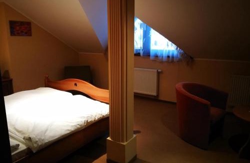 Lipany Hotel | Family-Friendly Hotel Mladosť with Great Dining Options