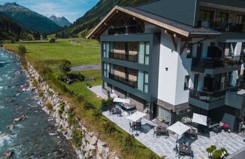 Paznaun Hotel | Discover Hotel Modern Mountain: Family-Friendly Getaway