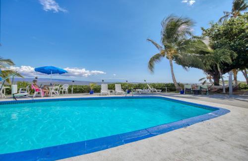 Kaunakakai Hotel | Family-Friendly Hotel Molokai: Relax by the Pool