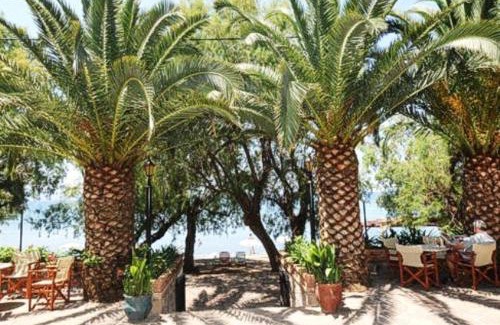 Mithimna Hotel | Oceanfront Retreat at Hotel Molyvos I - Guest Rated 8/10