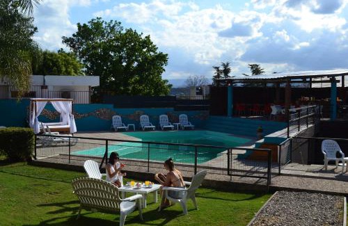Villa Carlos Paz Hotel | Relax at Hotel Montana by CPH with Ocean View Amenities