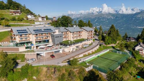 Vaneze Hotel | Elegant Retreat at Hotel Monte Bondone with Ocean Views