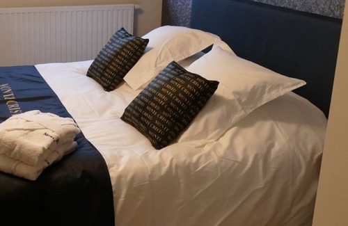 Hoeselt Hotel | Discover Hotel Monte Cristo: 4-Star Retreat with Spa & Pool