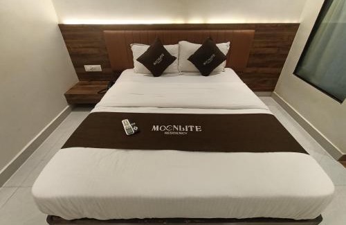 Malad West Hotel | Affordable Family Getaway at Moon Lite Residency, Malad West