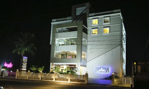 Thodupuzha Hotel | Discover Hotel Moonlit Regency: 4-Star Comfort Awaits