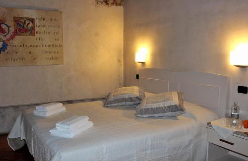 Morimondo Hotel | Discover Hotel Morimondo: Guest Rated 9/10 & Pet Friendly