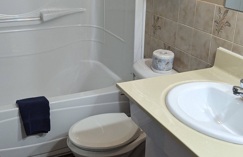 Saint-Pascal Hotel | Eco-Friendly Hotel Motel de la Montagne with Breakfast & Dining