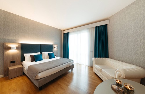 Grugliasco Hotel | Experience Hotel Motel Prestige: 4-Star Family-Friendly Stay
