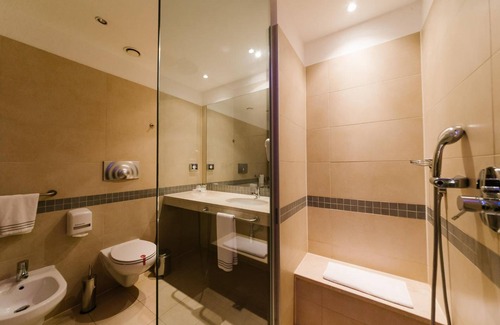 Grugliasco Hotel | Experience Hotel Motel Prestige: 4-Star Family-Friendly Stay