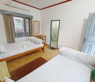 Pokhara Cabin | Affordable Hotel Mountain View - Child-Friendly Retreat in Pokhara