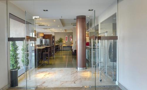 Navalmoral de la Mata Hotel | Explore Comfort at Hotel Moya with Hot Tub & Breakfast