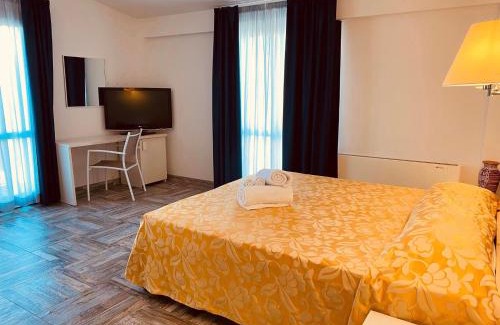 Santa Teresa di Gallura Hotel | Experience Tranquility at Hotel Muita di Mari with Ocean Views