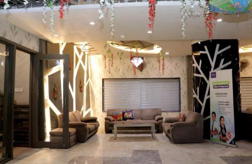 Mathura Hotel | Hotel Mukund palace, Mathura