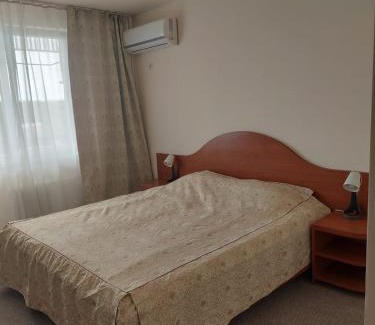 Baile Felix Hotel | Family-Friendly Hotel Muncel Băile Felix with Pool Access