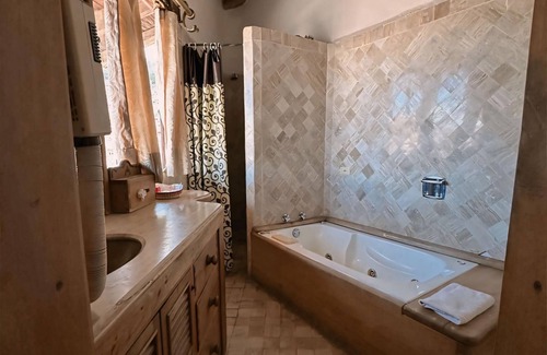 Taxco Hotel | Comfortable Stay at Hotel-Museo Posada de la Misón