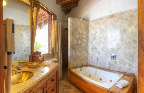 Taxco Hotel | Comfortable Stay at Hotel-Museo Posada de la Misón