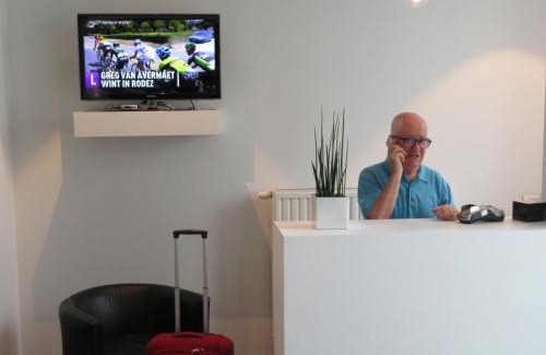 Mechelen Hotel | Welcoming Hotel Muske Pitter: Rated 9/10 with Breakfast & Kitchen
