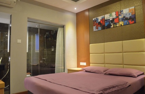 Chinatown Hotel | Budget-Friendly Stay at Hotel Mustika Gajah Mada with Dining