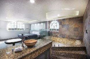Venustiano Carranza Hotel | Discover Hotel MX Congreso: Family-Friendly & Accessible Stay