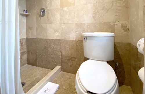 Santa Maria la Ribera Hotel | Inviting Stay at Hotel MX Forum Buenavista with Spa & Breakfast