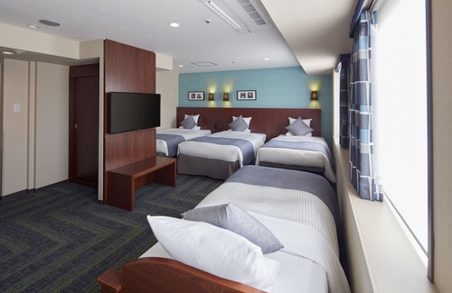 Yokohama Hotel | Discover Hotel MyStays Yokohama: Guest Favorite with Dining