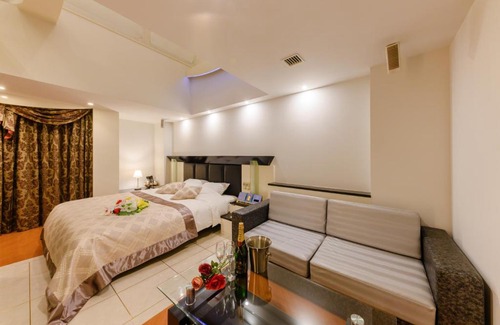 Nishi-Ohama Kita Hotel | Adult-Only Retreat at HOTEL MYTH-J with Hot Tub & Breakfast