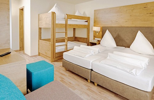 Rust Hotel | Discover Hotel Mythos: Rated 9.4 with Spa & Restaurant