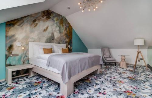 Celadna Hotel | Pet-Friendly Stays at Hotel Na Rozcestí - Rated 10/10!