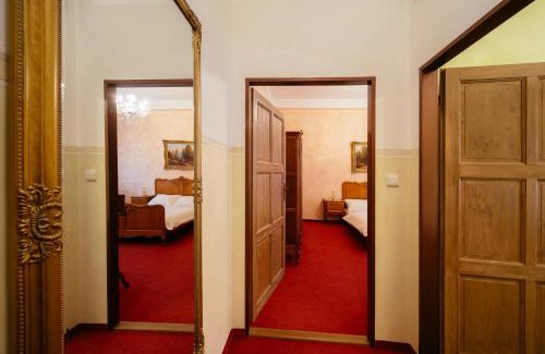 Usti nad Orlici Hotel | Discover Hotel Na Zámečku: Family-Friendly Dining Awaits