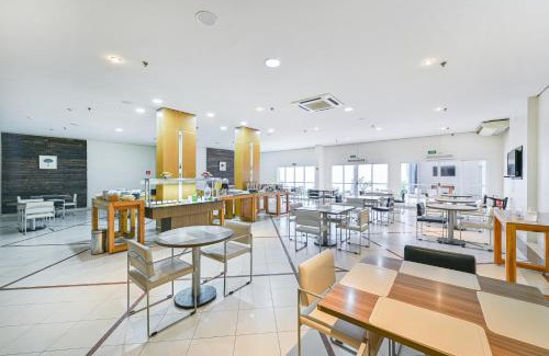 Areao Hotel | Comfortable Hotel Nacional Inn Cuiabá with Pool & Dining