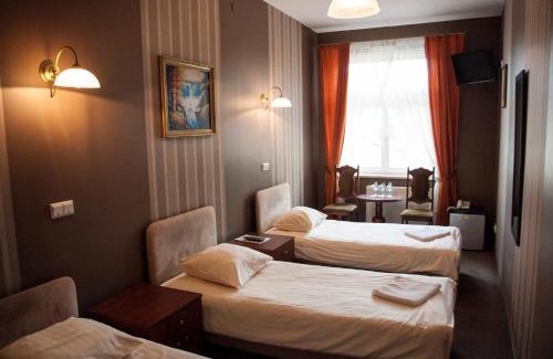 Torun Hotel | Discover Hotel Nad Rzeczką: Family-Friendly Retreat with Hot Tub