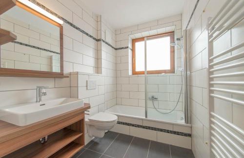Weissbriach Hotel | Top-Rated Hotel Naggler Weissbriach with Oceanfront Pool