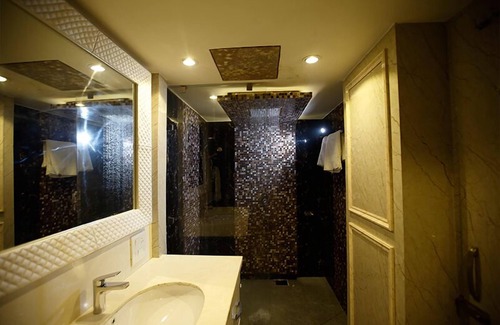 Ludhiana Hotel | Relax at Hotel Nagpal Regency with Spa & Restaurant Amenities