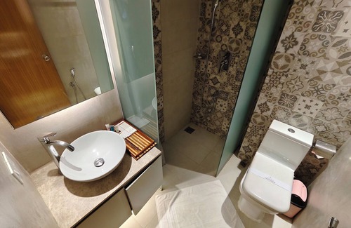 Dhaka Hotel | Hotel Nandini: Guest Rated 10/10 with Spa & Family Amenities
