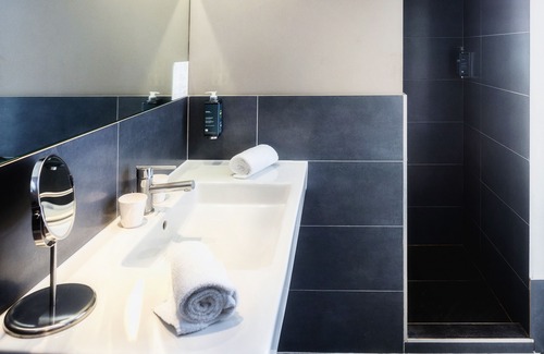 Ile-d'Aix Hotel | Experience Hotel Napoléon: Family-Friendly with Spa & Dining