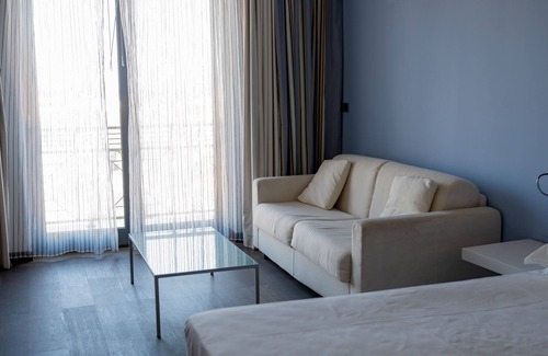 Torre Melissa Hotel | Relax at Hotel Napoleon with Ocean Views and Spa Access