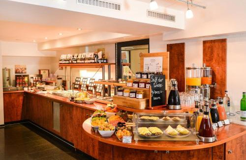 Pempelfort Hotel | Discover Hotel National Düsseldorf - Rated 9/10 with Hot Tub