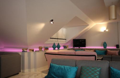 Alba Adriatica Hotel | Oceanfront Bliss at Hotel Naxos B&B - Rated 8.9/10!