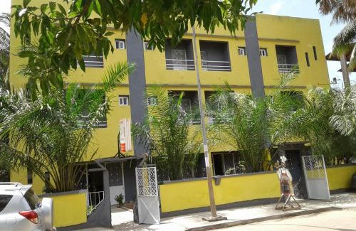 Ziguinchor Hotel | Budget-Friendly Ndaary Khassoum with Family Amenities