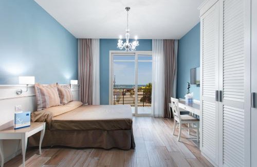 Villamarina Hotel | Discover Hotel Nettuno: 4-Star Poolside Retreat