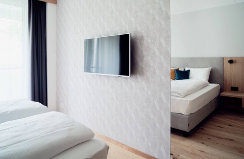 Quarten Hotel | Hotel Neu-Schönstatt: Top-Rated Spa & Family-Friendly Stay