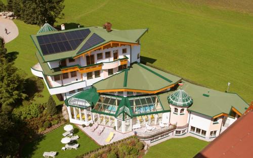 Schwaz Hotel | Discover Hotel Neue Post: Spa, Pool & Family-Friendly Stays