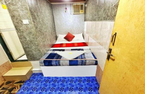 Prabhadevi House | Budget-Friendly Hotel New Amaan Palace - Pet & Child Friendly